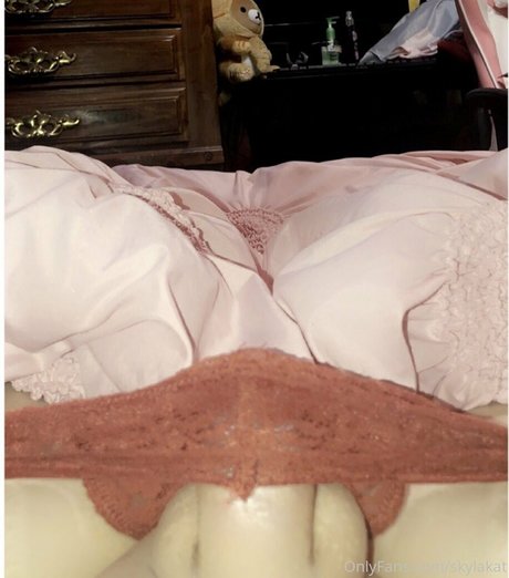 金髪ストリップOnlyFans アートポルノ 画像