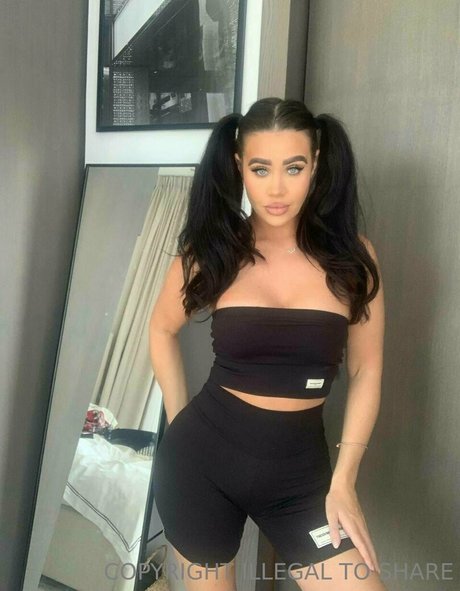 金髪ストリップOnlyFans 無料ヌード 画像