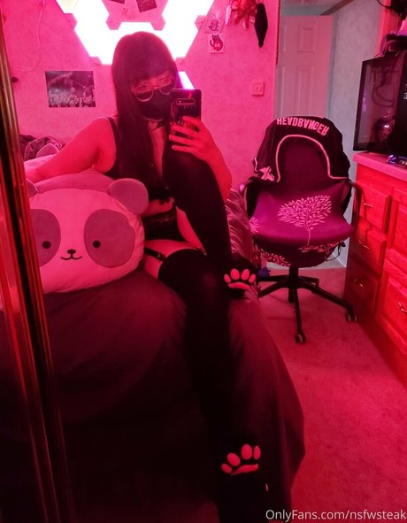 母乳オンリーファン 裸 画像