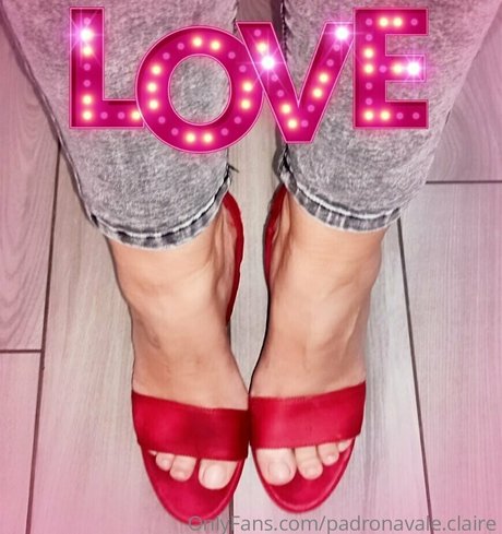 シーメールランジェリーOnlyFans ヌード 画像