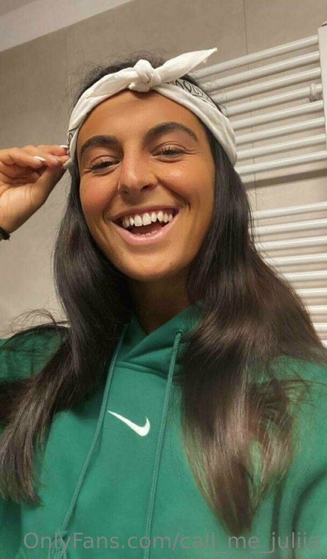 call me juliia 最高のモデル 画像