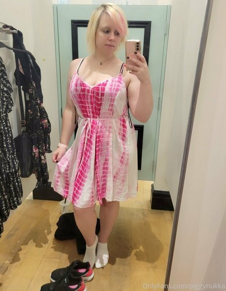 ブルネットのPOV OnlyFans ホットセクシー 画像