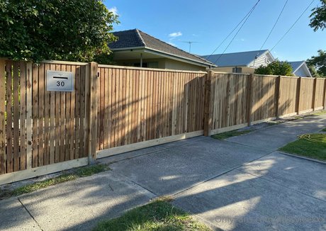 ブルネットの教師OnlyFans 無料ポルノ 写真