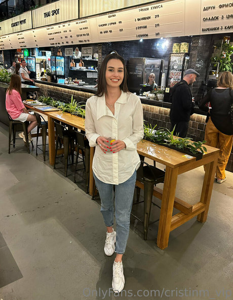 cristinm vip ポルノスター 無料 写真