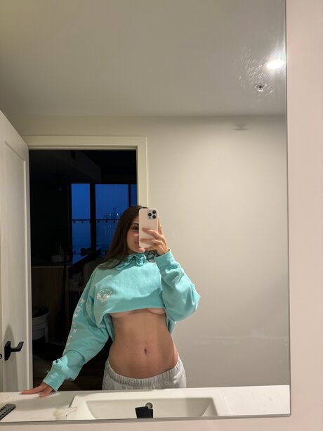 お金 OnlyFans ヌード 写真