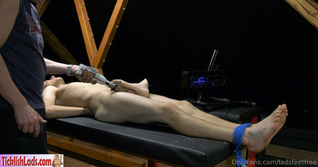 ladsfeetfree 素敵なポルノスター 写真