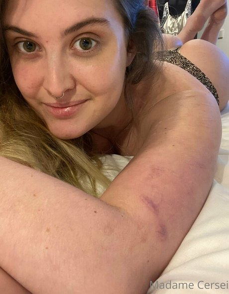 大きな白いチンポ OnlyFans セクシーxxx 画像