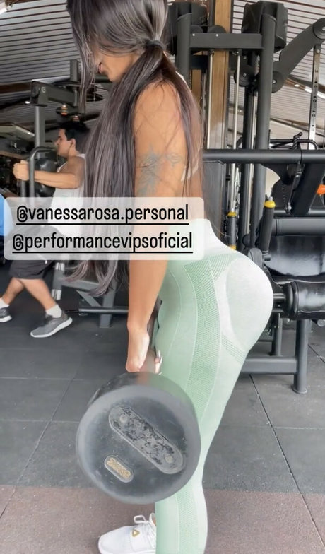 Aline Carvalho 素敵なスター 写真