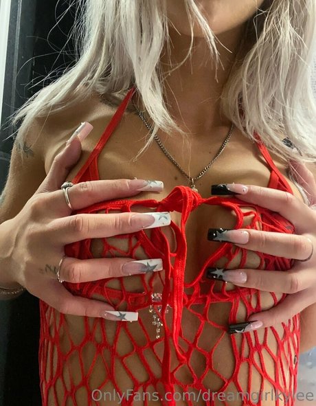 水中オンリーファン ポルノ 写真