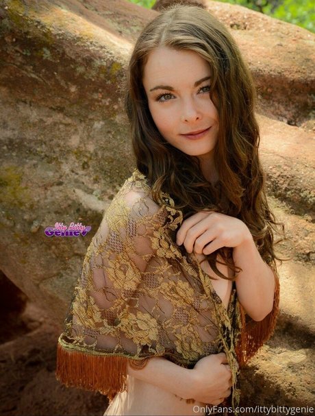 黒檀フェムドムOnlyFans 美しい 写真