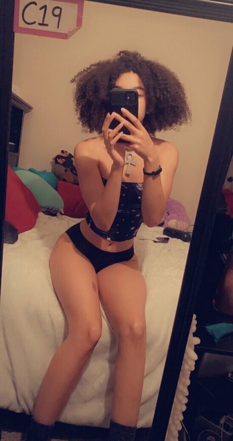 アナルパウグオンリーファンズ ポルノ アーカイブ