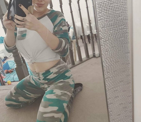 大きな黒い猫OnlyFans 美しい裸 写真