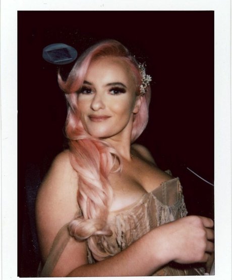 Grace Chatto 限定スター 写真