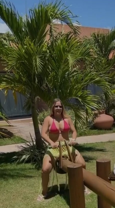 Laurinhafeer XXXモデル 写真