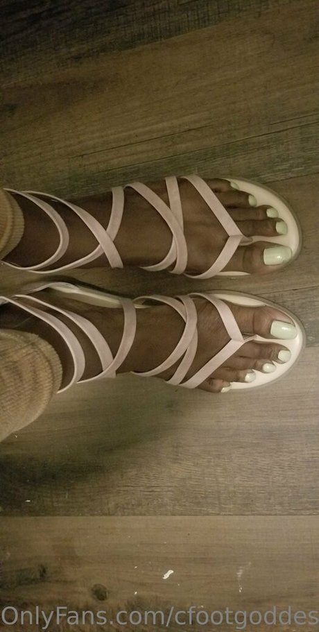 cfootgoddessx ポルノスター パーフェクト 写真