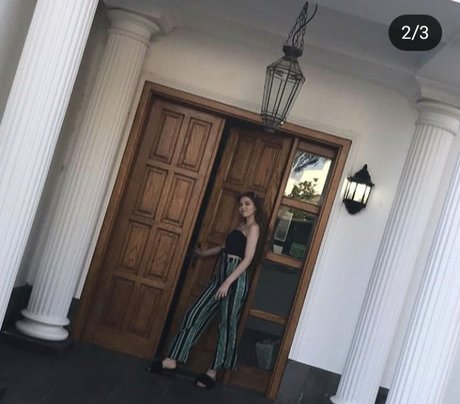 Elise Clayton エロティックなスター 写真