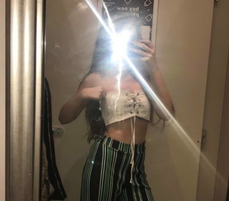 Elise Clayton 無料のスター 画像