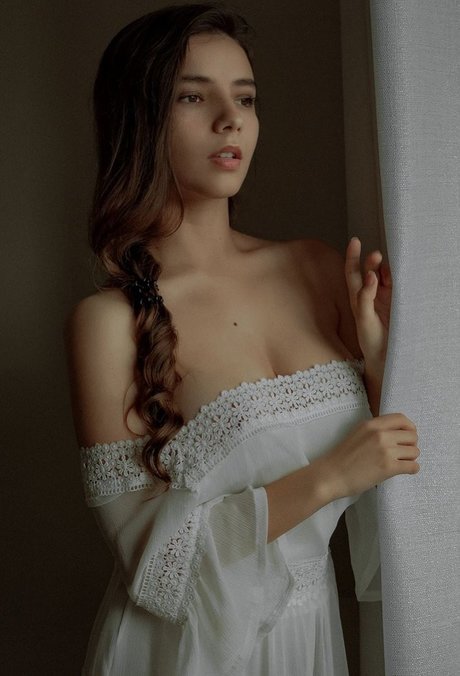 Catarinaxantunes ヌードモデル 写真