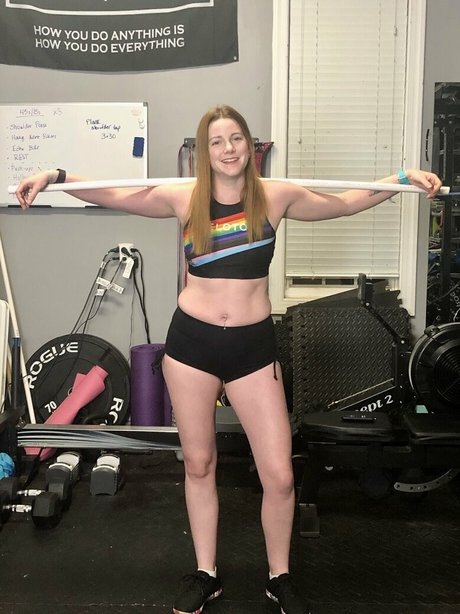 小柄なBBC OnlyFans ホットxxx 画像