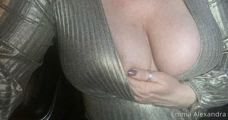 uniquilyyours ポルノモデル 画像