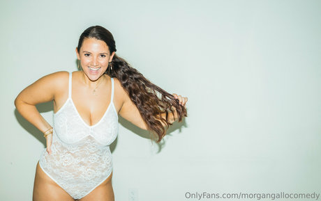 曲線美の黒檀OnlyFans セクシー裸 画像