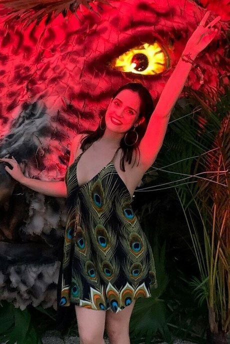 ティーンソロOnlyFans パーフェクト 写真