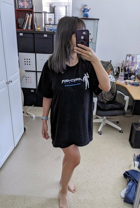 ハンズオンリーファン ポルノ 画像