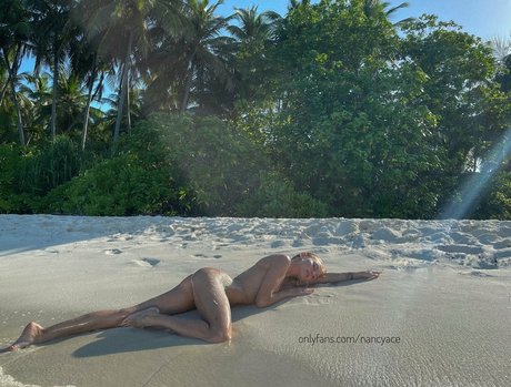 nancyanastasiia 美しいスター 写真