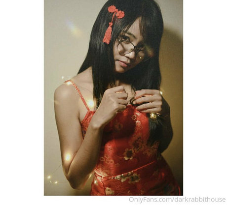 Darkrabbithouse ホットなモデル 写真