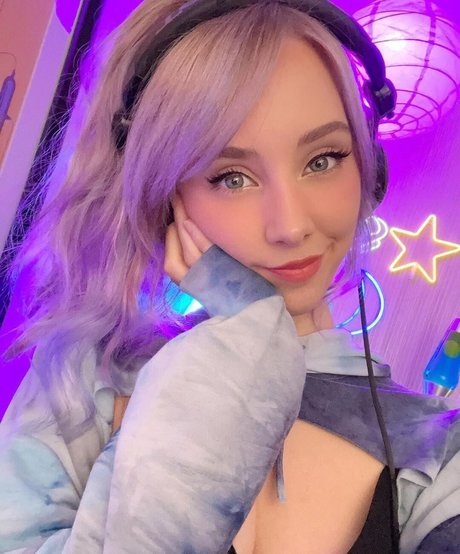 Jessu ポルノスター アート 画像