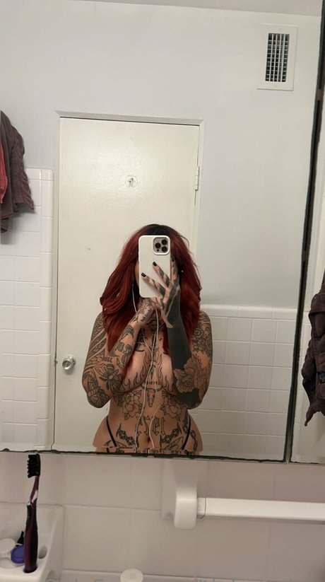 tiuhmariuh アダルトモデル 写真