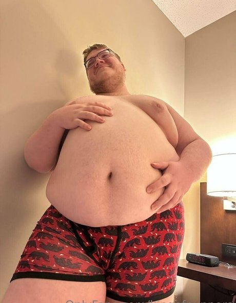 kingofpuppers アダルトモデル 写真