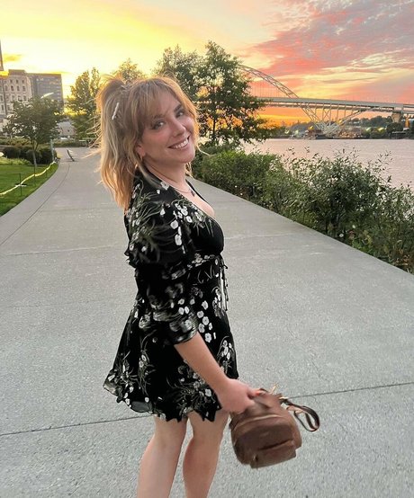 花嫁オンリーファン セクシーヌード 写真