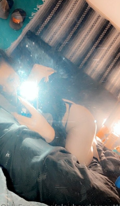 playboydropouttt セクシーモデル アーカイブ