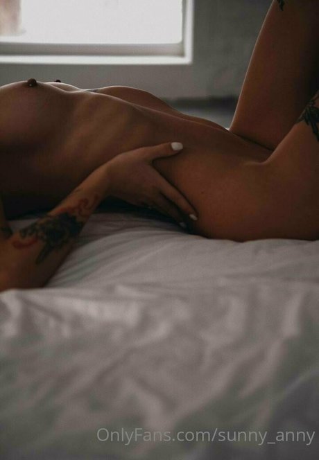 sunny anny ポルノスター セクシー 画像