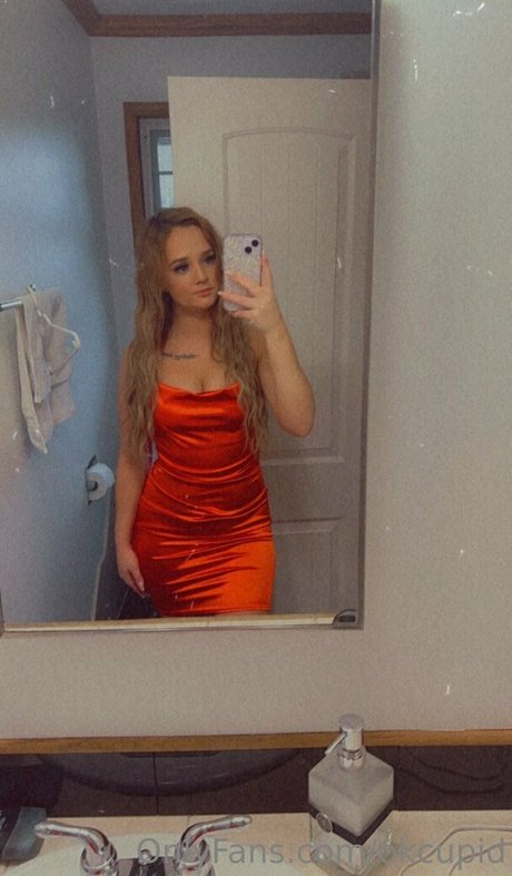 okcupid エロティックモデル 写真