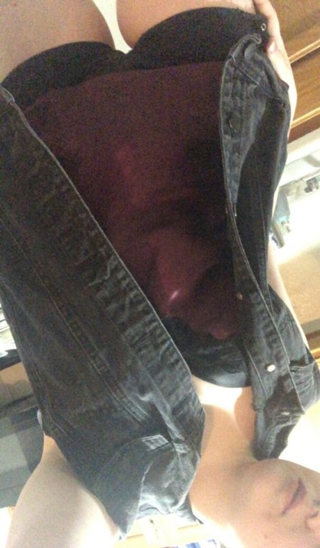 本物のティーンオンリーファン 裸 画像