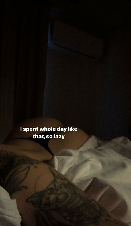 olesyaliberman ヌードモデル 画像