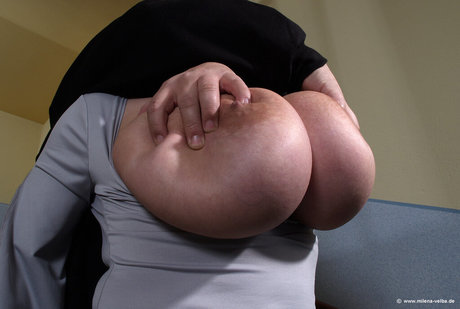 18歳のOnlyFans 無料裸 写真