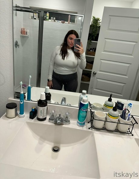 itskayls スター ヌード 写真