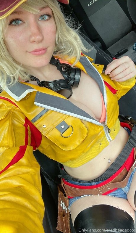 Caught Red Headed 裸のポルノスター 画像