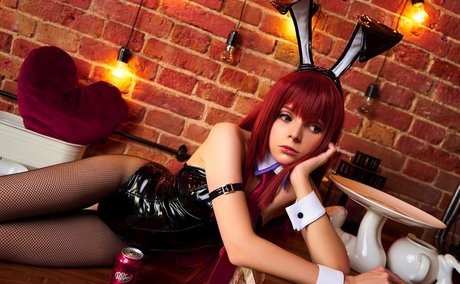 ガレガオンリーファンズ セクシー裸 写真