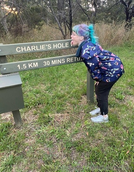 heidivfree エロティックなスター 画像