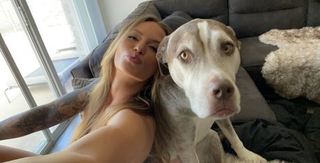 makethemmetal トップモデル 画像