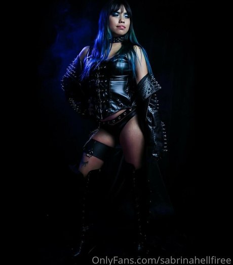 sabrinahellfiree スター ヌード 画像