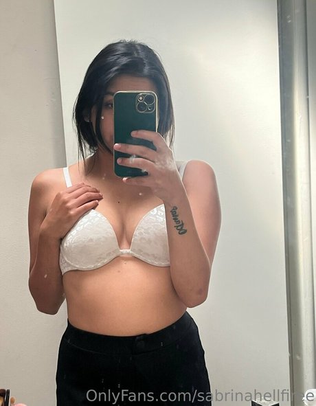 sabrinahellfiree スターセックス 写真