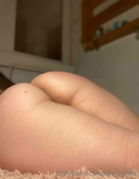 skyli kerr アートスター 写真