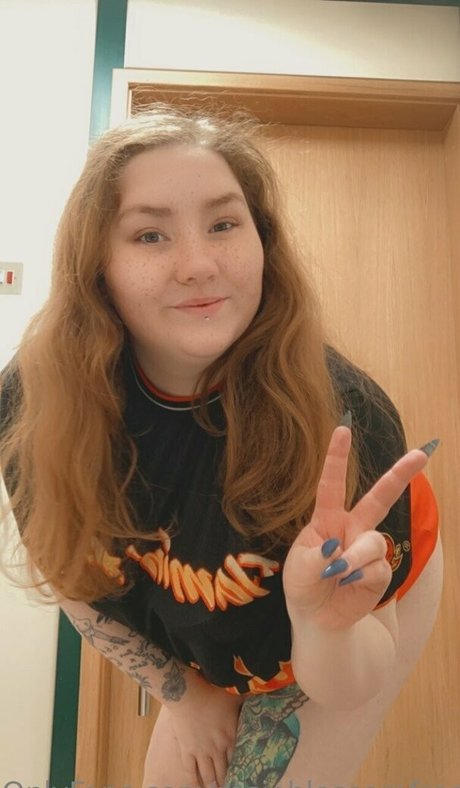 rosieblossomfree 独占ポルノスター アーカイブ