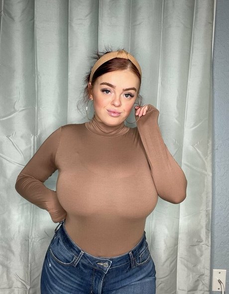 playwithtayyy アートスター 画像