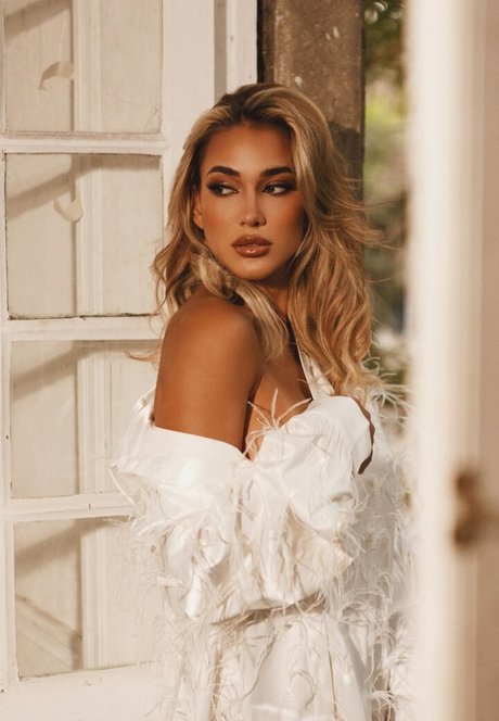 Julieta Rodriguez エロティック女優 写真